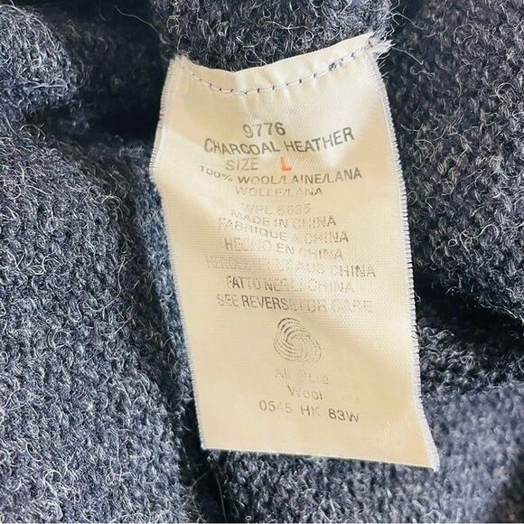 Woolrich Vinatge Charcoal Gray 100% Wool Five Button Cardigan Sweater Size L - Picture 10 of 11